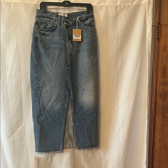NWT Reformation Nila Long Denim Skirt in Medium Wash Denim Blue Galway 29 - Picture 4 of 12